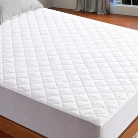 Sunshine Comforts Mattress Protector King, Premium Quilted Ultra-Soft King Size Mattress Protector, Ultimate Comfort Mattress Protector King Size, Breathable, Hypoallergenic, Noiseless, EasyCare,White