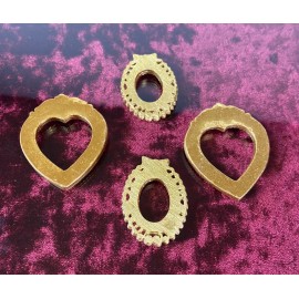 Unbranded Dolls House Gold Picture Painting Frames 2 Ovals - 2 Hearts Miniature Accessory