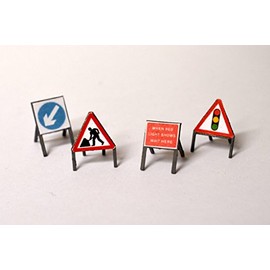 LX074-OO Laser Cut Temporary Road Signs Kit (Pack of 16) For Model Railway – OO Gauge / 1:76 Scale