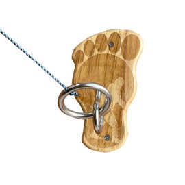 Hook and Ring Toss Game Outdoor Indoor Throwing Target Game Set (Sasquatch)