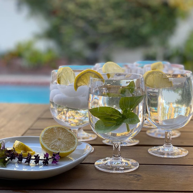 Lily's Home Set of 8 Unbreakable Poolside 12 oz Acrylic