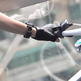 MAGT Professional Diving Compass, Mini Lightweight Removable Waterproof Compass Aluminium Alloy Wrist Compass for Survival Camping Outdoor Sports Tool Accessories