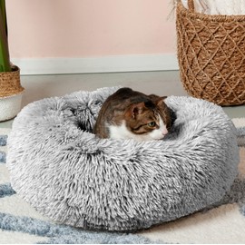 Furhaven 23" Round Calming Donut Dog Bed for Indoor Cats & Small Dogs, Washable, For Dogs Up to 20 lbs - Shaggy Plush Long Faux Fur Donut Bed - Mist Gray, Small