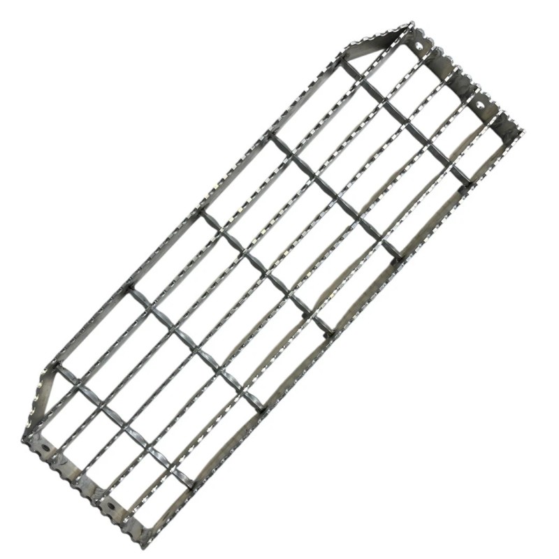 Unbranded Cab Lower Step for MACK Replaces # 85QM4219 (21-13/32in/54