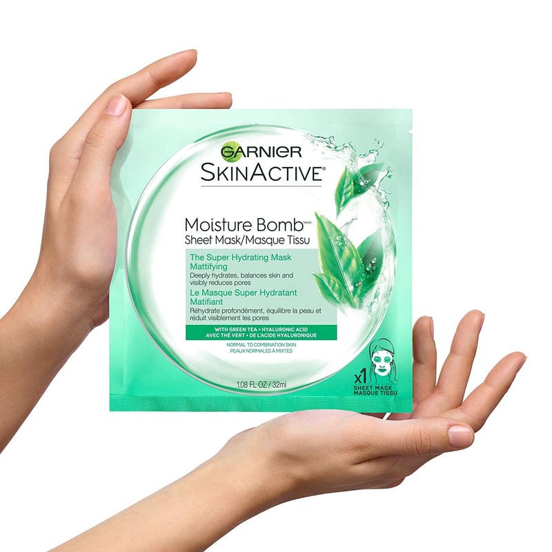 Garnier SkinActive Moisture Bomb The Super Hydrating Mattifying Sheet Mask,