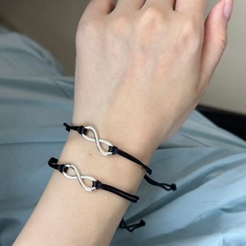 Niaspi 2Pcs Infinity Matching Friendship Bracelets Set for Women Unisex Hypoalergenic Silver Eternity Twisted Bracelet Fashion Chic Valentine's Day Promise Statement Jewelry
