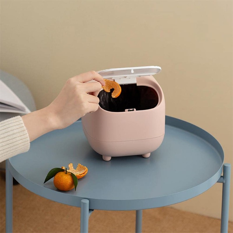 AIWE7D Small Desktop Trash Can with Lid for Desk Trash