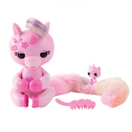 Fingerlings Snuggle Tails - Interaktives rosa Einhorn (Evie), mit flauschigem Schwanz, Mini-Bestie (Isla), Pinsel und Aufklebern