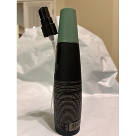 tweak-d Tweak'd Rise & Shine Weightless Conditioning Mist 6 oz. with Pump -Sealed