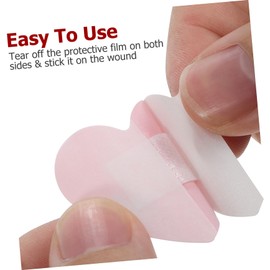 FOMIYES 5sets Tough Plasters for Injuries Non Stick Dressing Pads Heart Shaped Hemostatic Patches Portable 25pcs*5