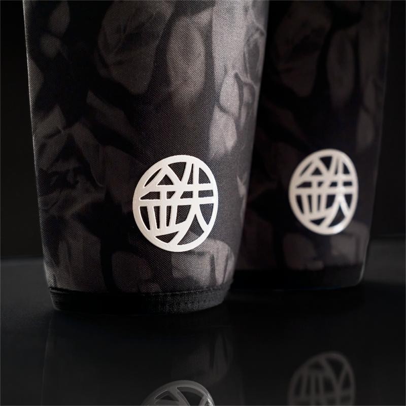 ETERNAL Knee Sleeves - Size: M