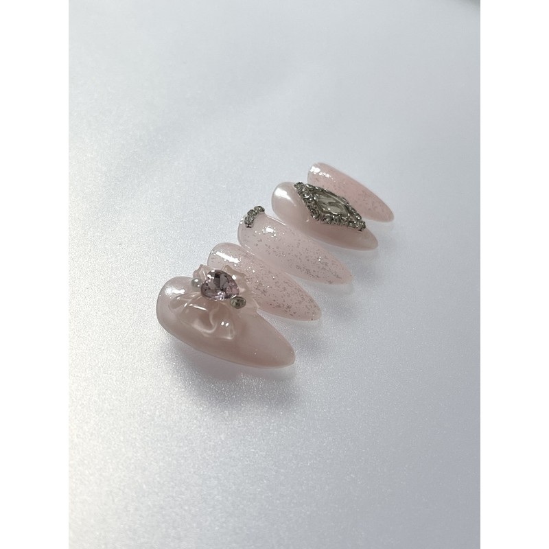 Shua Handmade Nail Tips - Petite Almond / 슈아 수제네일팁
