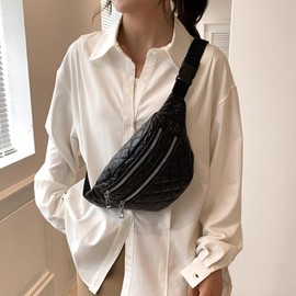 Quilted Metallic Chest Fanny Pack, Iridescent Bumbag for Women, Shiny Crossbody Sling Bag, Holographic Casual Waist Belt Hands-Free Purse for Shopping Travel Daily Sports Outdoor (Black)