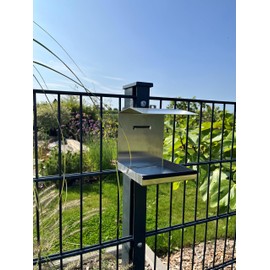 INOX Living Vogelhaus Edelstahl – modernes, wetterfestes Design, langlebige Vogelstation, 3 Montagemöglichkeiten (hängend, Wandmontage, Zaunbefestigung), ideal für Garten, Balkon & Terrasse