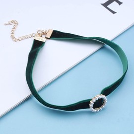 Inilbran Punk Wide Satin Choker Necklace Green Velvet Ribbon Necklace Choker Gothic Green Collar Necklace Vintage Circle Pearl Necklace Jewellery for Women and Girls