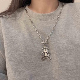 Xmsrn Vintage Hollow Bear Pendant Necklace Silver Paperclip Chain Necklace Boho Bear Choker Necklace Silver Bear Toggle Necklace for Women