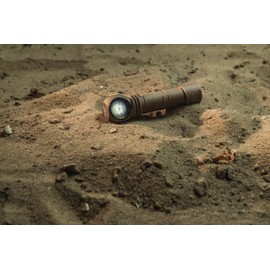 Armytek Wizard C2 Pro magnet USB Sand Cool white