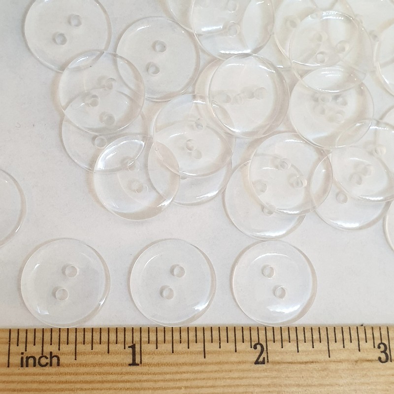 MajorCrafts® 50pcs 18mm Transparent Clear 2 Holes Round Resin Sewing