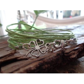 KLEEBLATT Wickelarmband mit Glücksbringer ★ grünes Armband