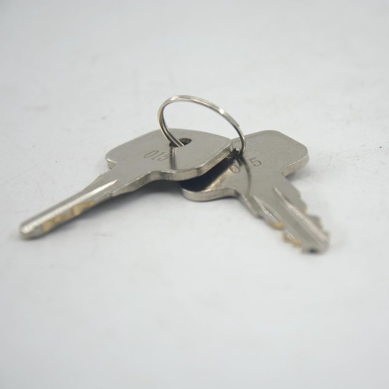 Key of The Car Roof Rack Cross Bars