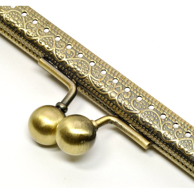 starPG Square Shape 7.9 inches (20 cm) Medium Handle Clasp