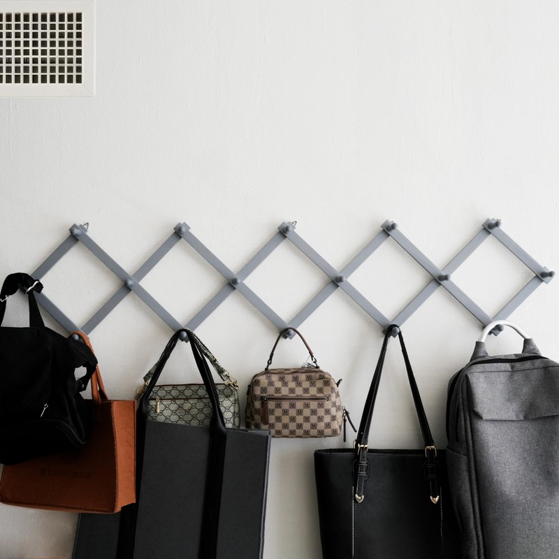 SKOLOO Accordion Wall Hanger with 16 Hooks, Modern Expandable Coat