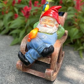 PAETAE Garden Gnome Statue Outdoor Decor, Solar Patio Garden Gnomes, Garden Decor for Outside Yard Sculptures & Statues Resin Figurines Gift for Women, Mom, Grandma