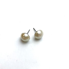 Cream Pearl Mini Retro Button Stud Earrings - vintage minimalist resin earrings made with vintage parts & surgical steel for women
