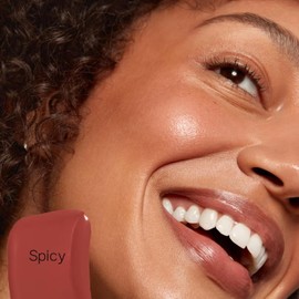 Saie Rubor Líquido Ligero Con Un Acabado Crema Mezclable + Construible - Tinte de Mejilla Rocío Con Aplicador de Maquillaje de Varita de Pie Fulano - Rubor Terracota Cálido - Picante (0.40 Onzas)