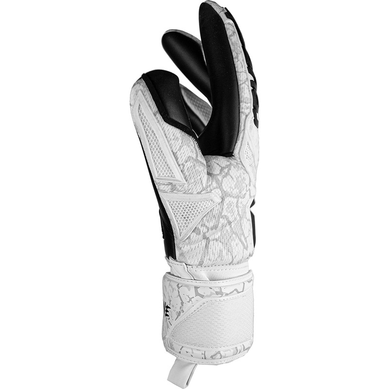 Reusch Attrakt Freegel Infinity Unisex Goalkeeper Gloves with Inner Seam