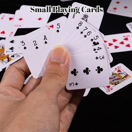 COYUN 4 Stücke Mini Miniatur Pokerkarten Puppenhaus Möbel Zubehör Kleine Spielkarten Decks Karten Für Kinder Erwachsene-C