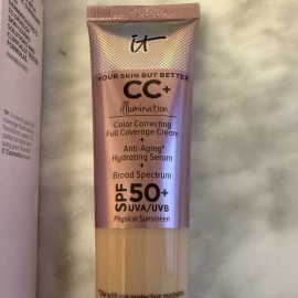 It Cosmetics Your Skin But Better CC+ Illumination Color Correcting SPF50 Light