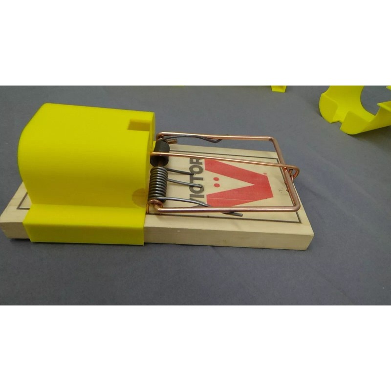 Dean Elliott Victor Large Professional Rat Trap with Hood Cover