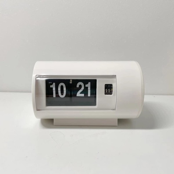 Reloj de mesa retro con tapa automática, 12 horas, formato