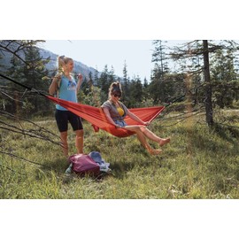 Tatonka Hammock Single - Super Light Outdoor Hammock for 1 Person - Includes Mounting Set (2 x Webbing Straps / 2 x Carabiners) - Maximum Load 100 kg - 290 x 150 cm - Red