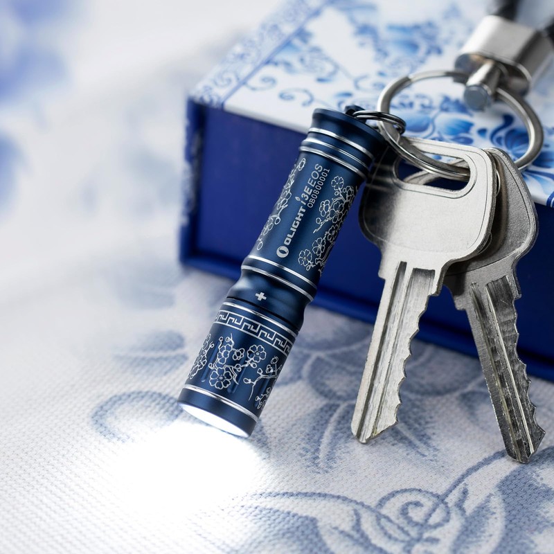 OLIGHT i3E EOS PMMA TIR Lens AAA EDC Flashlight 90