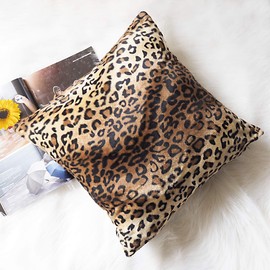 CARRIE HOME Soft Plush Leopard Print Faux Fur Decorative Throw Pillow Covers for Home Couch Sofa (Set of 2, 20x20 inch)