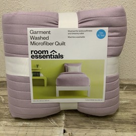 Room Essentials 🛌 Room Essentials Garment Washed Microfiber Quilt TWIN Light Purple 92”X66”🆕