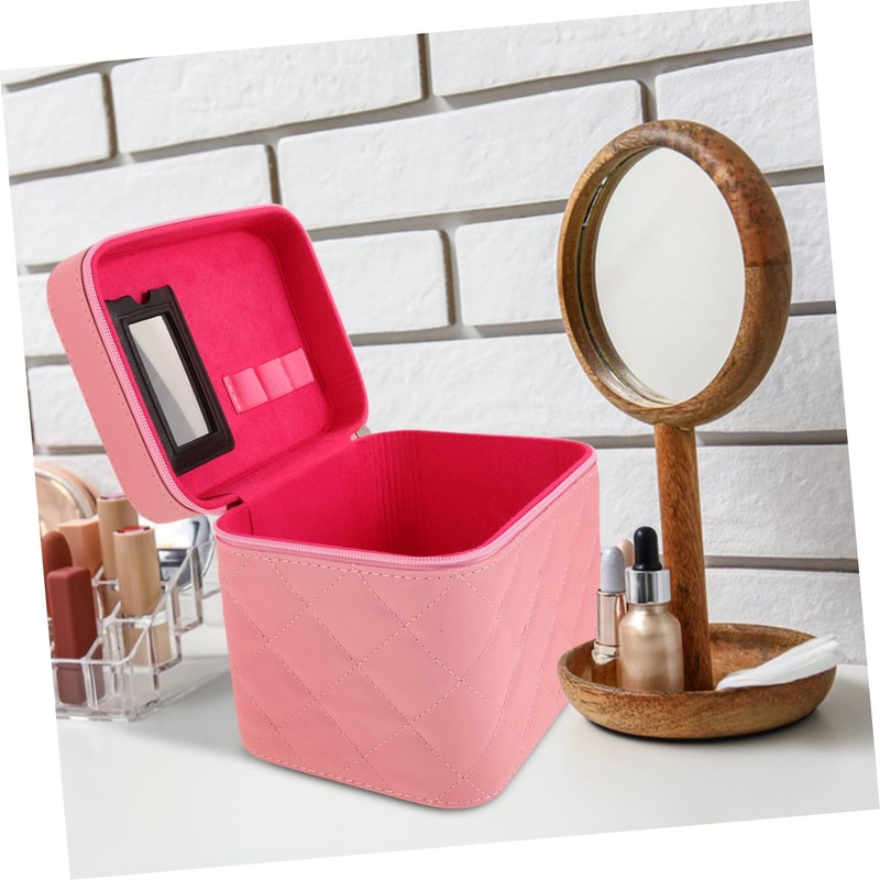 TOVINANNA Chic Quilted Makeup Organizer Case Spacious Travel Cosmetic Storage