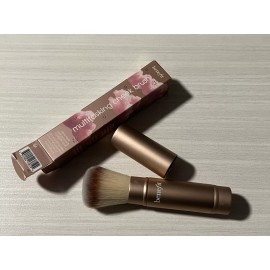 Benefit Cosmetics Multitasking Retractable Cheek Brush NIB