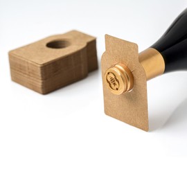 KOLIBROX Plain Kraft Paper Wine Bottle Tags - Durable Blank Wine Bottle Neck Tags with 1.1-Inch Hole - Disposable Vintage Tags - Perfect for Home, Events & Gifting | Brown (200 Pcs, 2¼ x 3½ Inches)