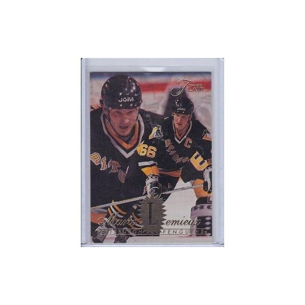 1994-95 Fleer Flair #135 Mario Lemieux Hall of Fame
