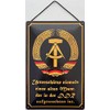 Blechschild With Cord 30 x 20 cm DDR Saying: Unterschätze Niemals einen Alten Mann, der in der DDR aufgewachsen ist. - Blechemma