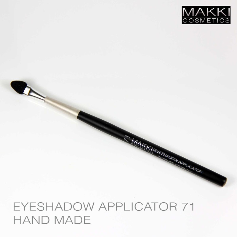 Makki Professional Eyeshadow Applicator 71 Carved Black Latex Tip
