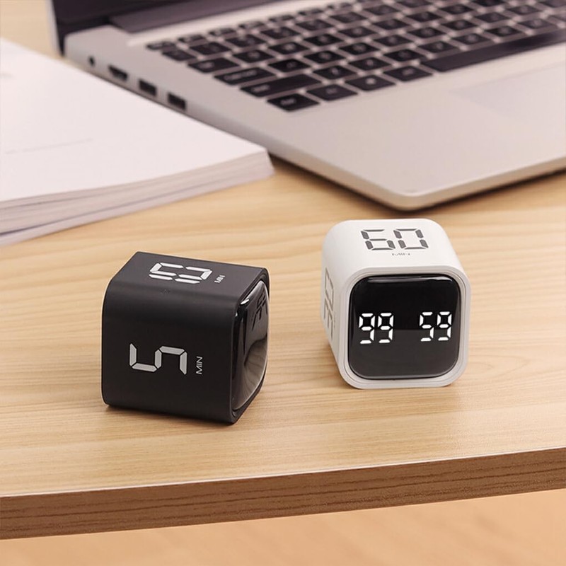 SUIOPPYUW Cube Timer with Flip Timing Built-in Gravitys Sensor Chip