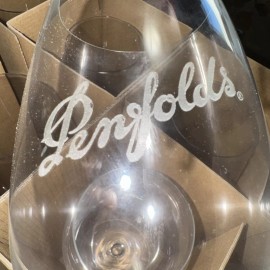 RIEDEL Qty 1 RIEDEL CRYSTAL Syrah 22.7 oz. Made In Germany. “penfolds” Logo Restaurant.