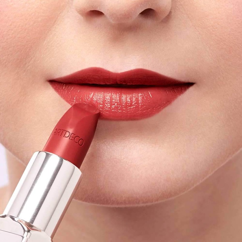 ARTDECO High Performance Lipstick - Long-Lasting Lipstick for Full Lips