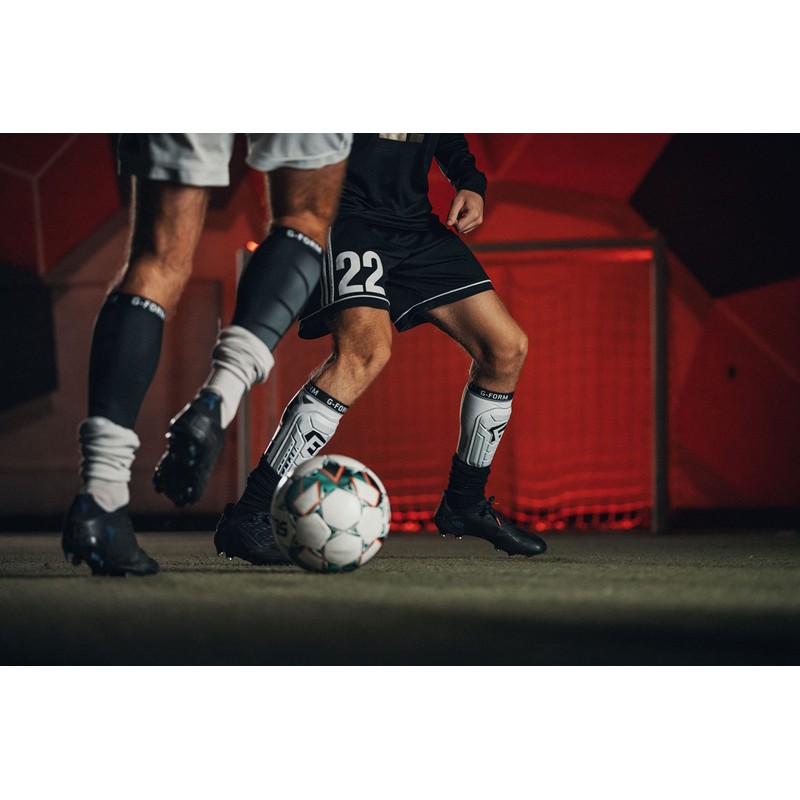 G-form PRO-S VENTO Shin Guards Youth WHT Soccer Legers (yvs4716068)