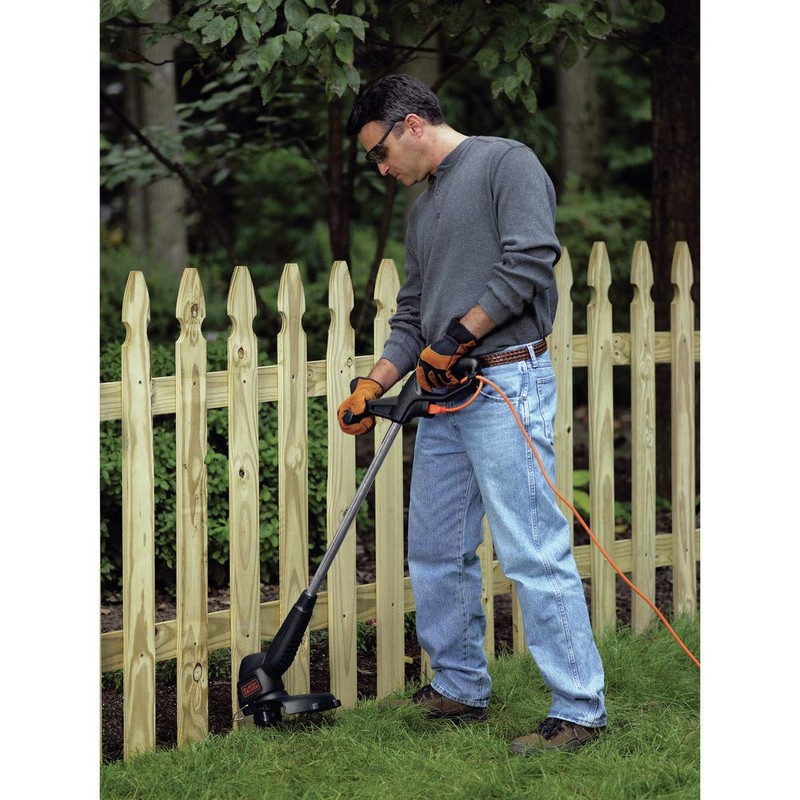 BLACK+DECKER Electric Trimmer/Edger, Corded, 3.5 amp, 12-Inch (ST4500)