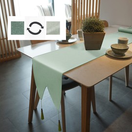 Iycnkok Double-Sided Table Runner Two-Tone White/Green Easy Care Waterproof Linen Look Washable Table Runner for Dining Room Kitchen Table Indoor and Outdoor Holiday Party 30 x 240 cm